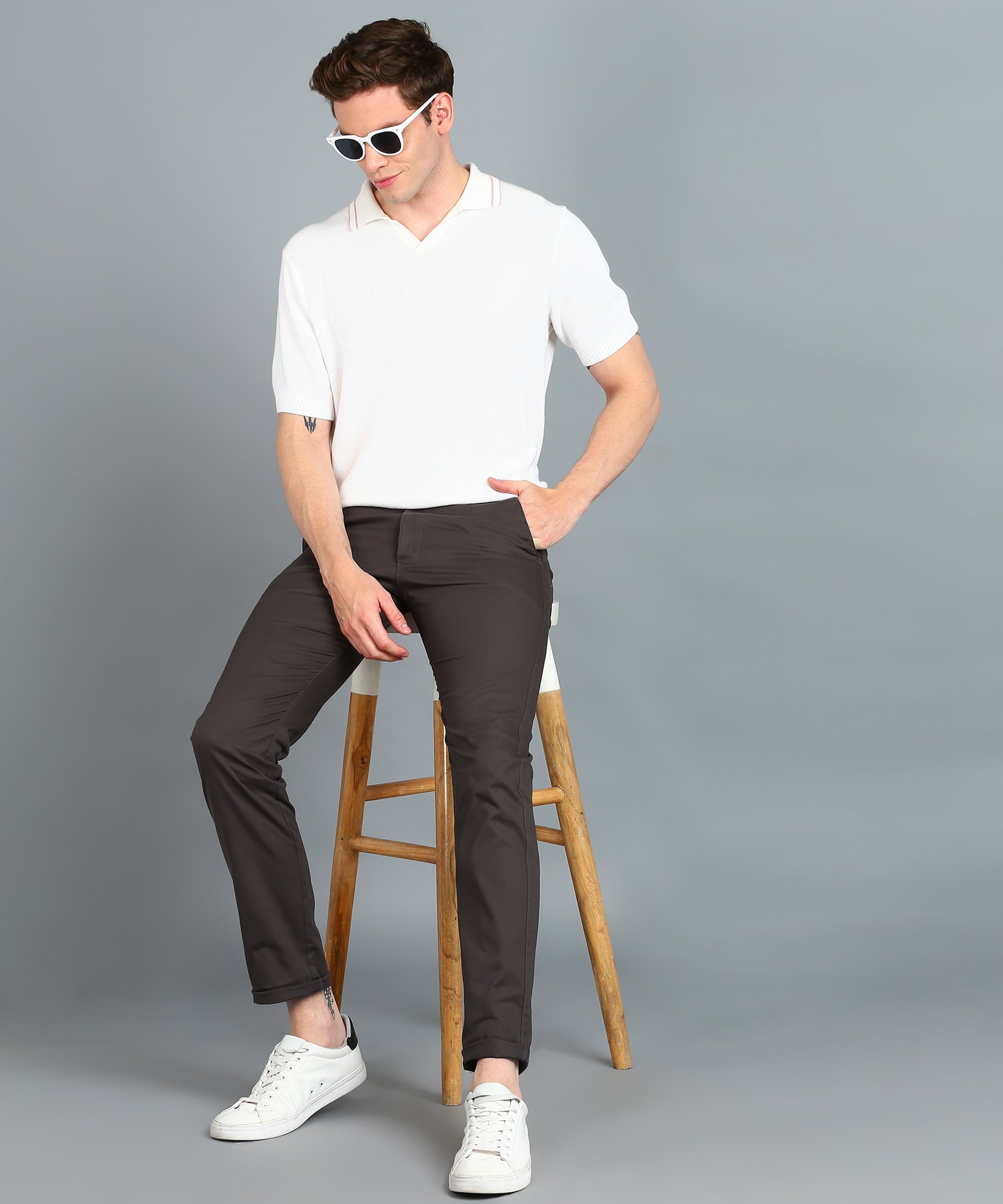 Men's Grey Cotton Light Weight Non-Stretch Slim Fit Casual Trousers