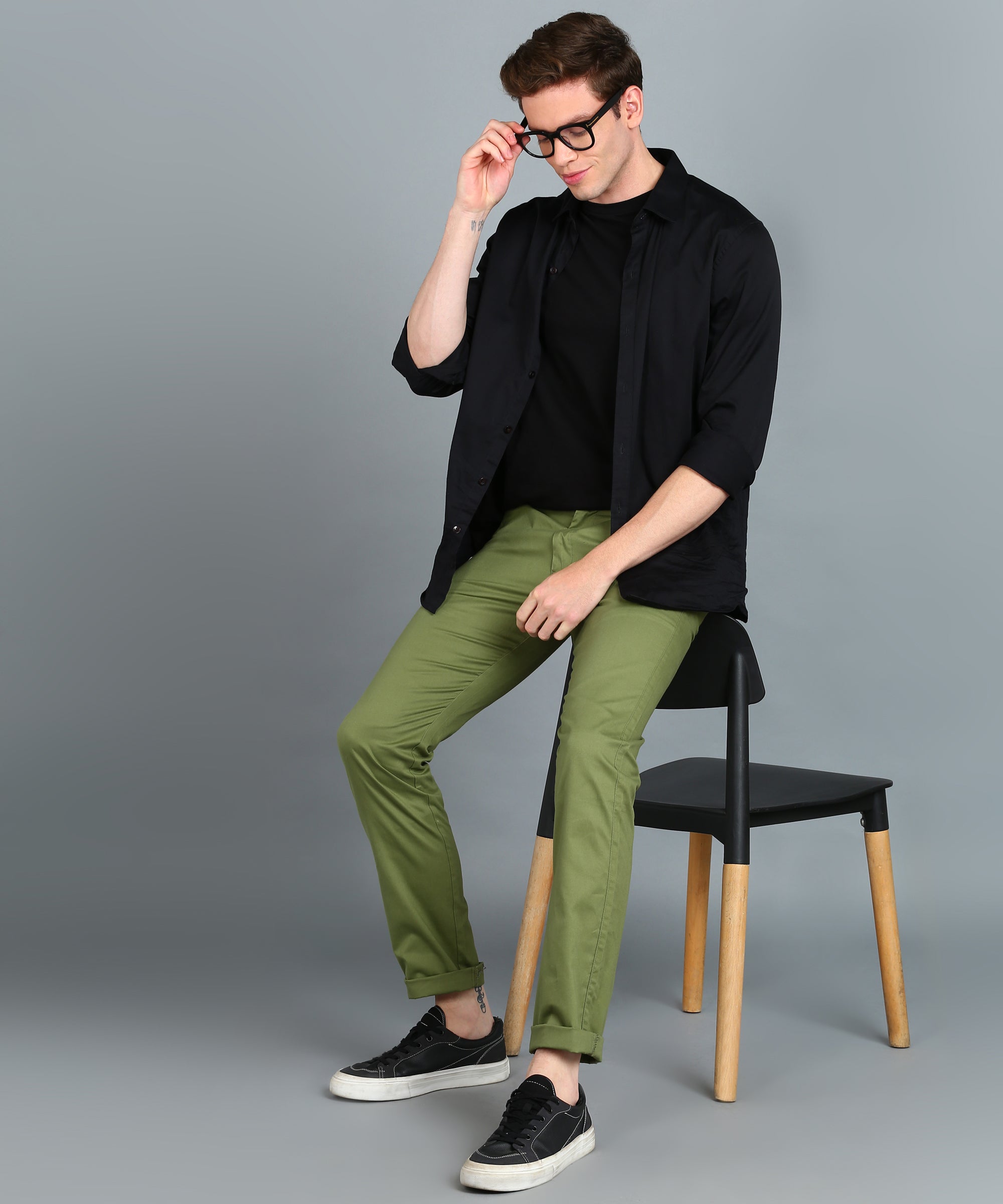 Men's Green Cotton Slim Fit Casual Chinos Trousers