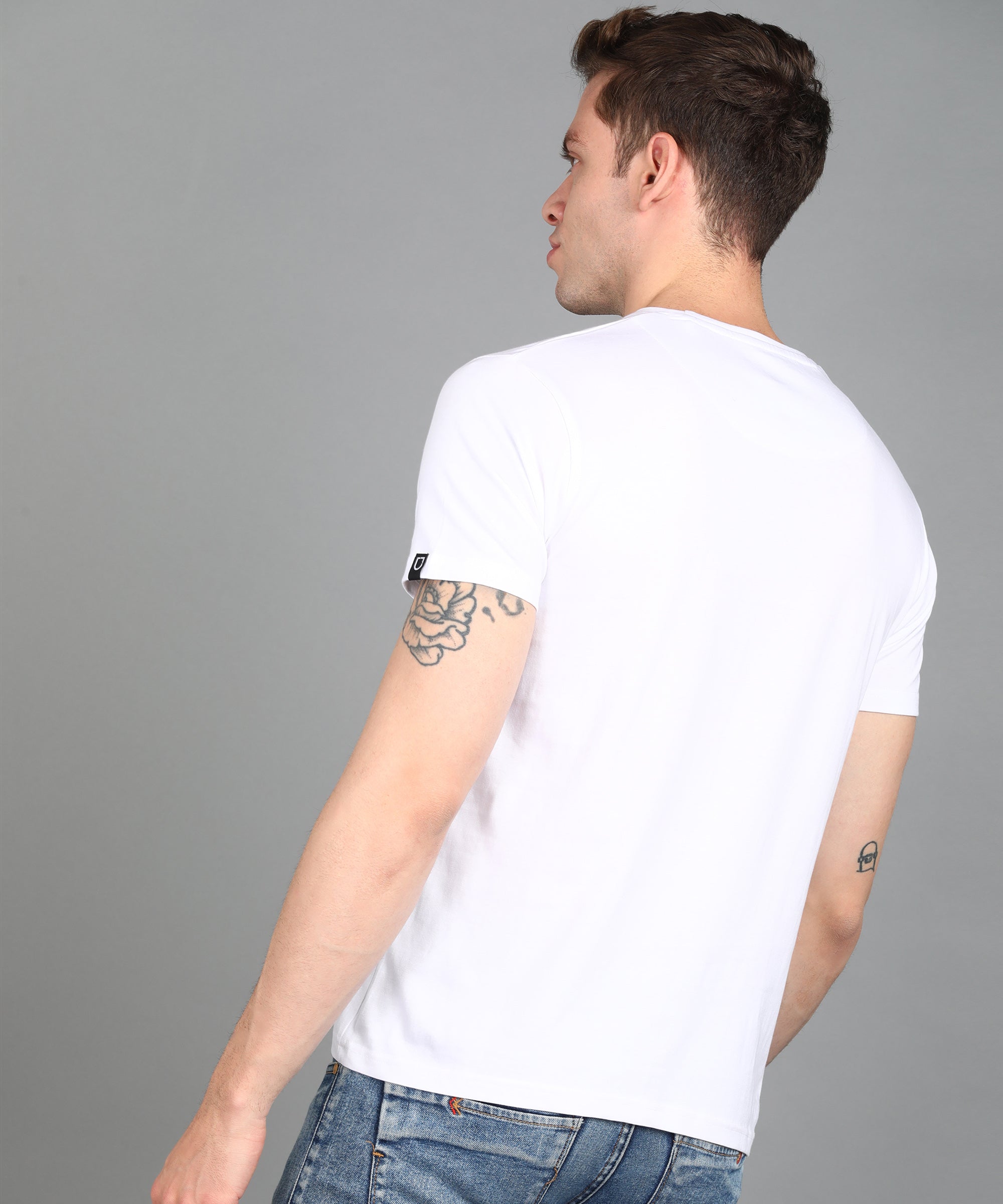 Urbano Fashion Men's White Graphic Printed Round Neck Half Sleeve Slim Fit Cotton T-Shirt