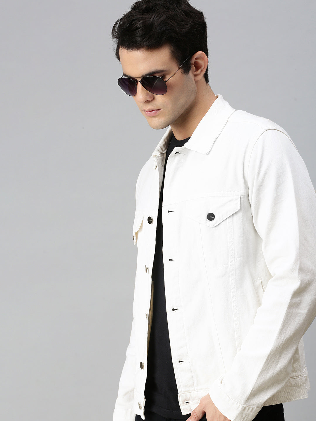 White denim jacket M