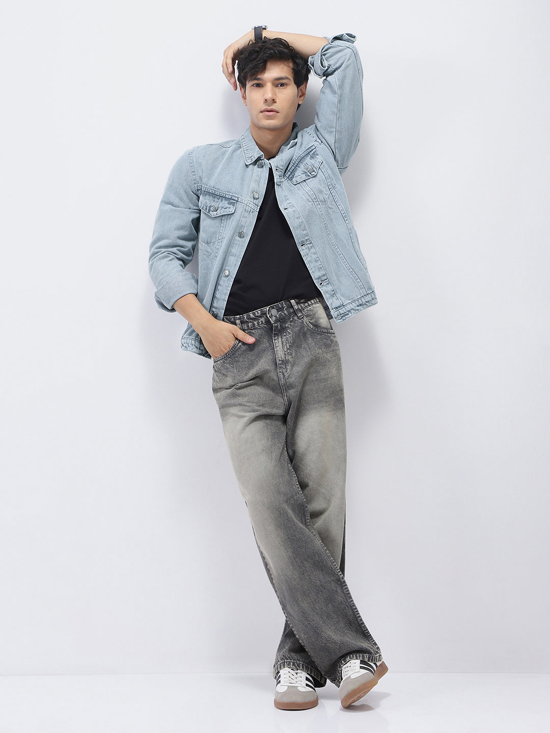 Men's Light Grey Regular Fit Washed Full Sleeve Denim Jacket