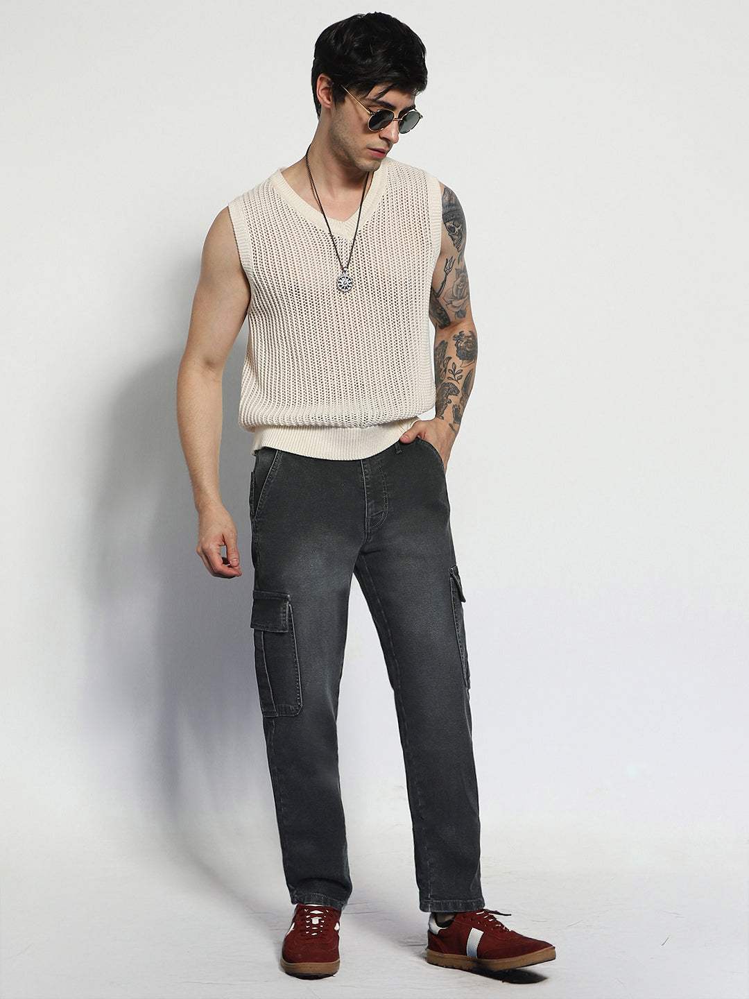 Men's Grey Regular Fit Washed Cargo Jeans With 6 Pockets Stretchable