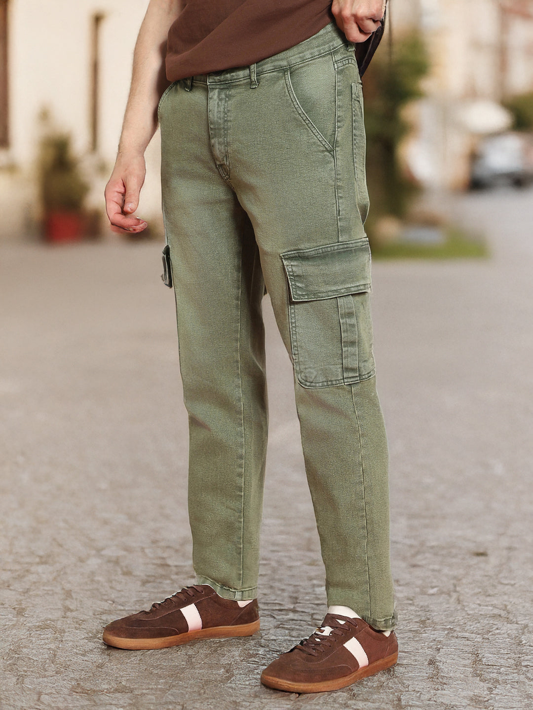 Men's Olive Green Regular Fit Washed Cargo Jeans With 6 Pockets Stretchable
