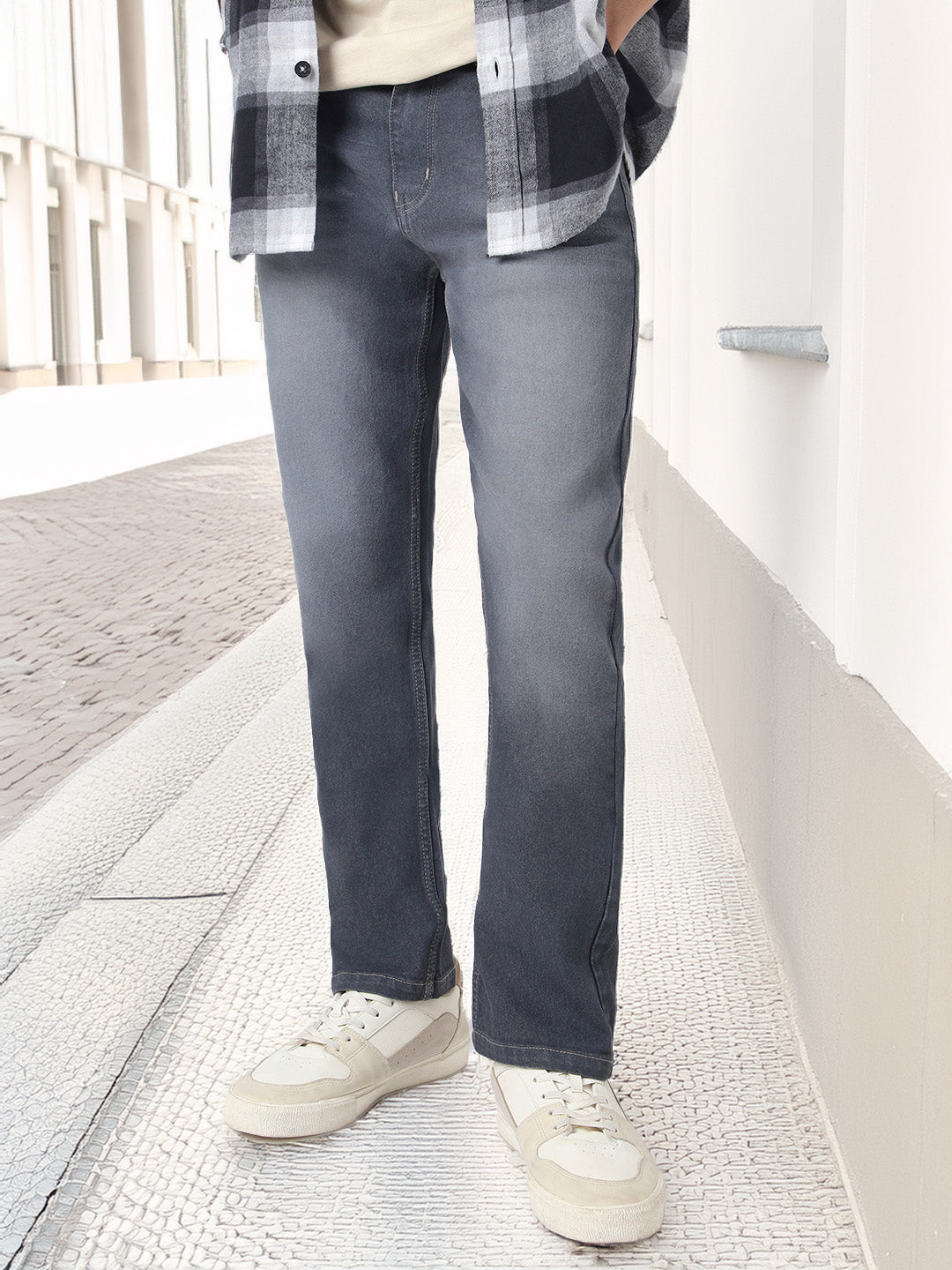 Men's Grey Straight Fit Washed Jeans Stretchable
