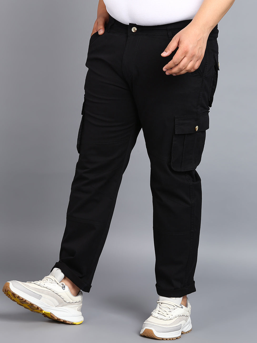 Plus Men's Black Regular Fit Solid Cargo Chino Pant with 6 Pockets