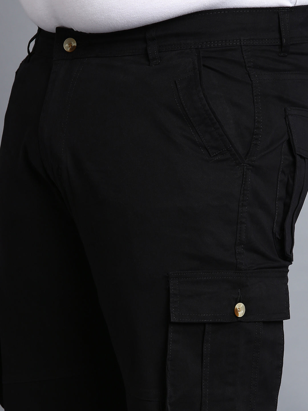 Plus Men's Black Regular Fit Solid Cargo Chino Pant with 6 Pockets