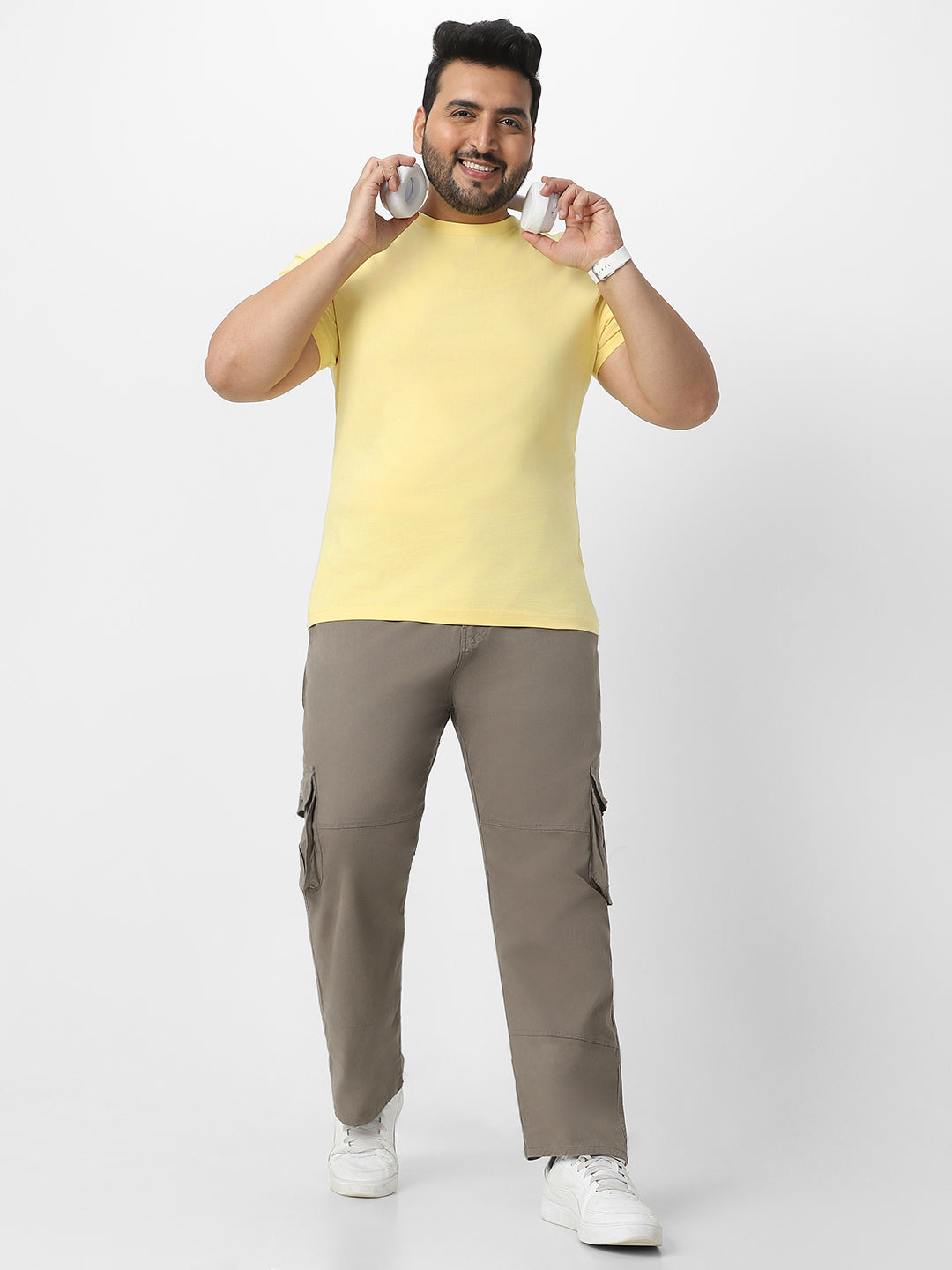 Plus Men's Grey Regular Fit Solid Cargo Chino Pant with 6 Pockets