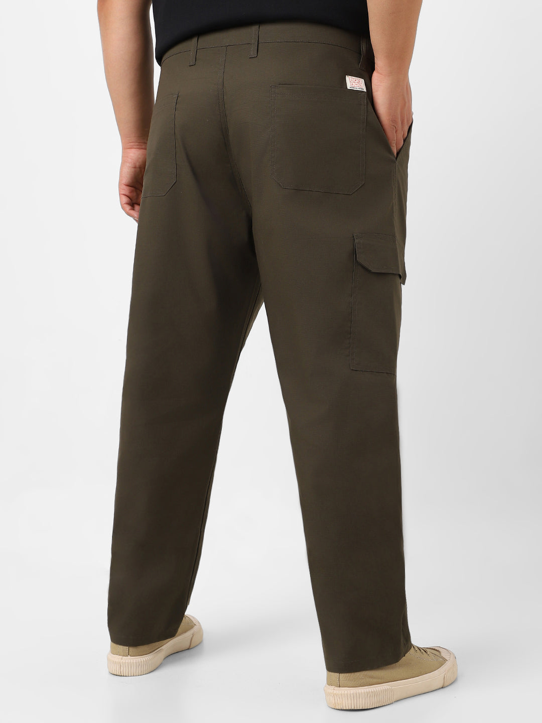 Plus Men's Dark Olive Regular Fit Solid Cargo Chino Pant With 6 Pockets