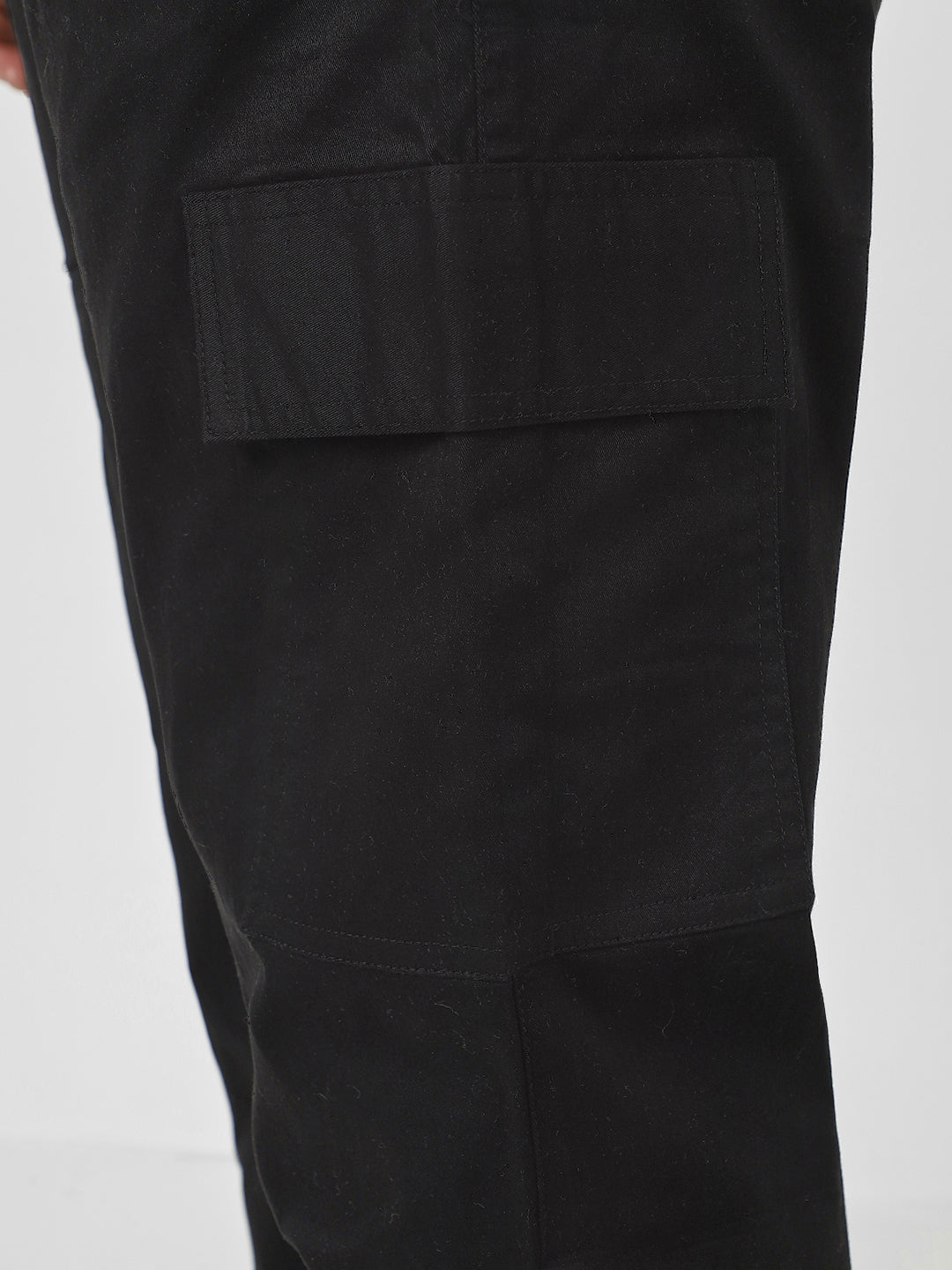 Plus Men's Black Regular Fit Solid Cargo Chino Pant with 6 Pockets Stretchable