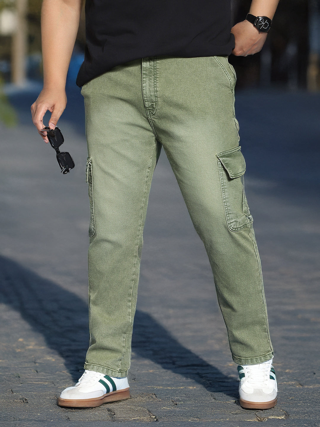 Plus Men's Olive Green Regular Fit Washed Cargo Jeans With 6 Pockets Stretchable