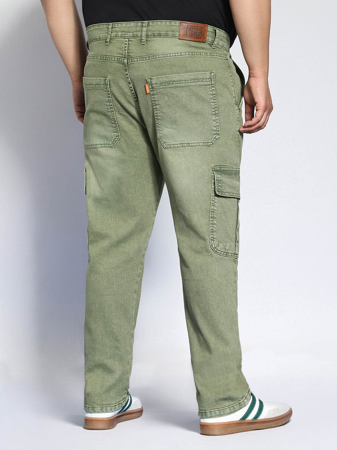 Plus Men's Olive Green Regular Fit Washed Cargo Jeans With 6 Pockets Stretchable