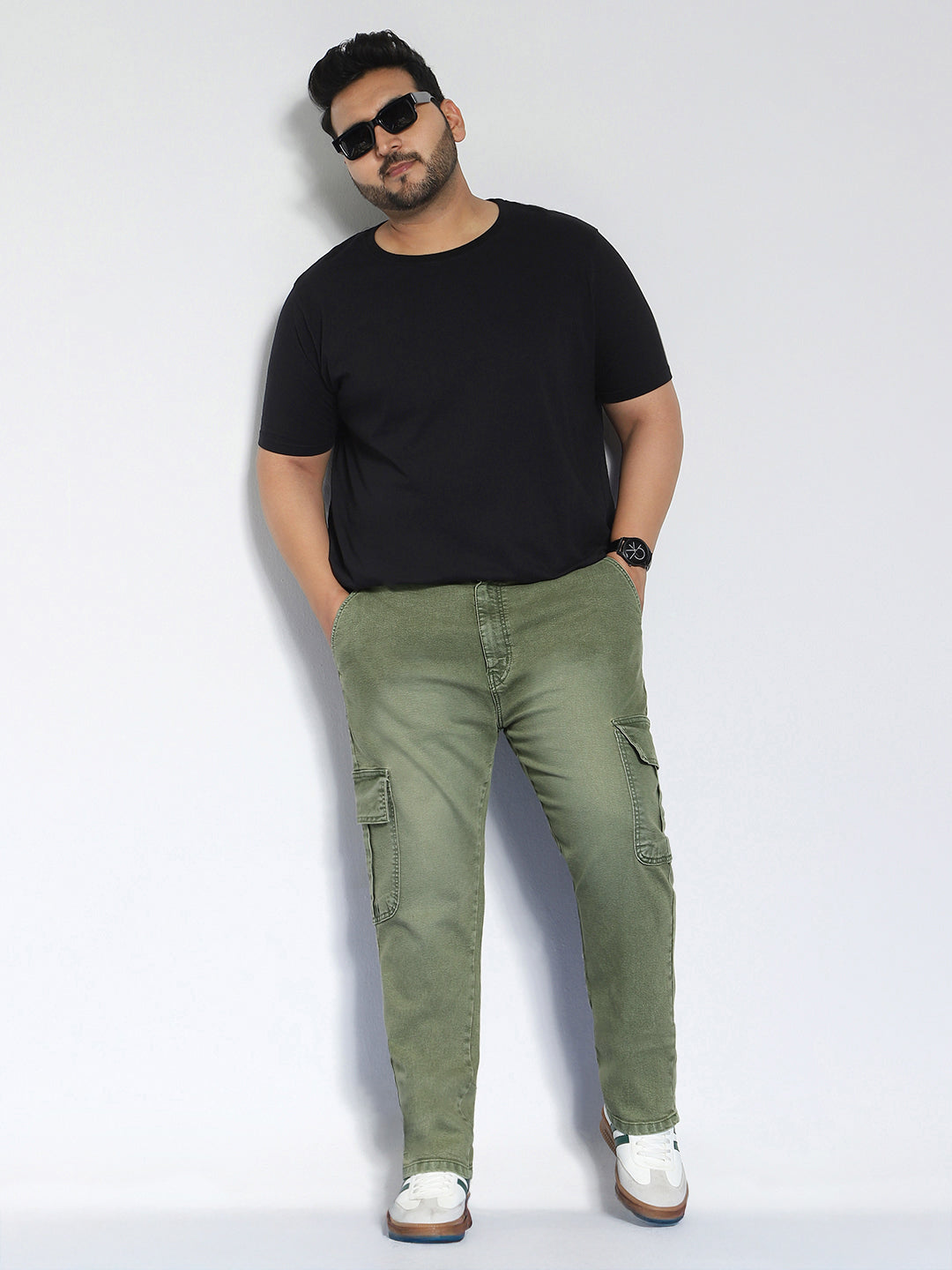 Plus Men's Olive Green Regular Fit Washed Cargo Jeans With 6 Pockets Stretchable