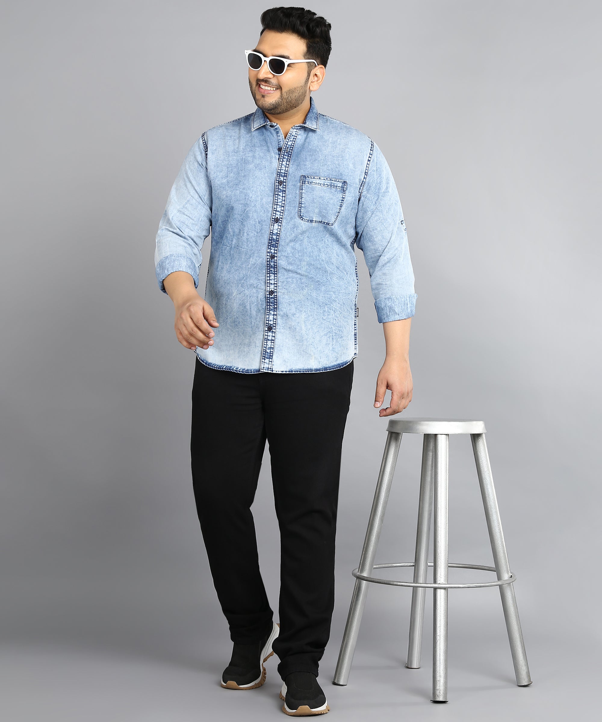 Plus Men's Ice Blue Denim Full Sleeve Regular Fit Washed Casual Shirt