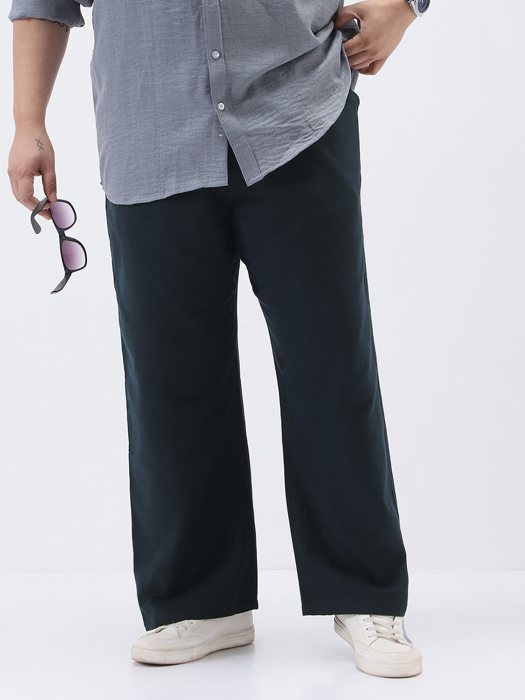 Plus Men's Navy Loose Fit Solid Linen Blend Trousers Non-Stretchable