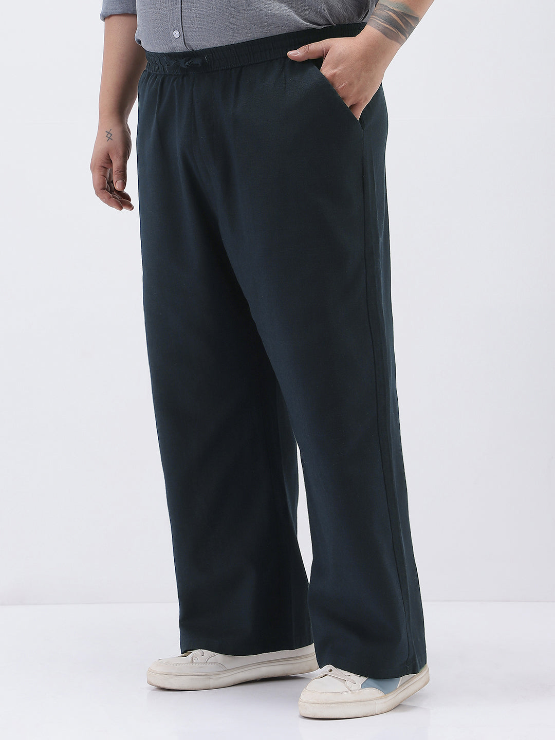 Plus Men's Navy Loose Fit Solid Linen Blend Trousers Non-Stretchable