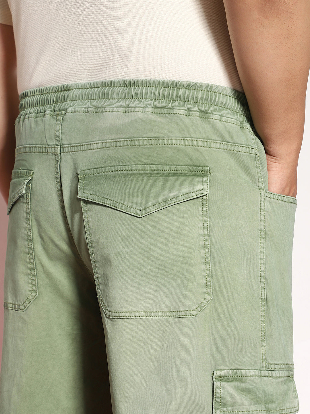 Plus Men's Olive Loose Baggy Fit Travel Cargo Jeans With 8 Pockets Stretchable