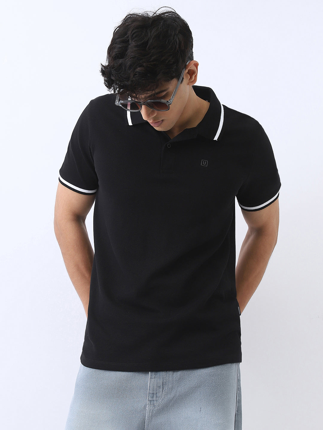 Men's Black Solid Regular Fit Half Sleeve Cotton Polo T-Shirt