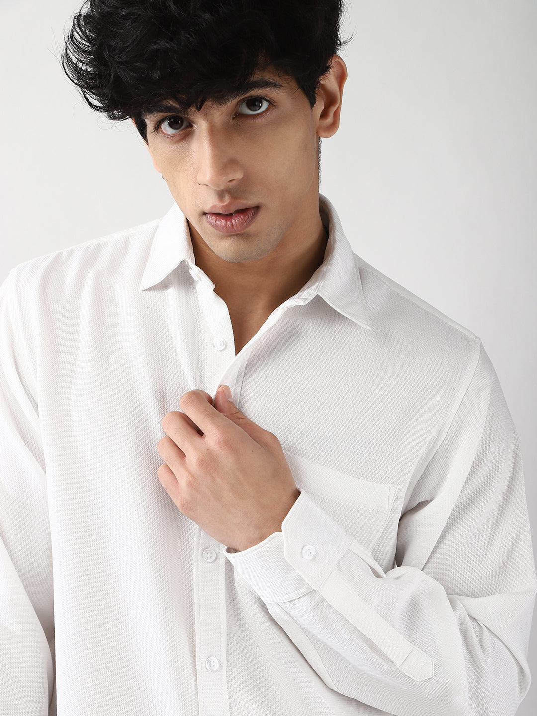 Men's White Linen Blend Full Sleeve Relaxed Fit Casual Solid Shirt