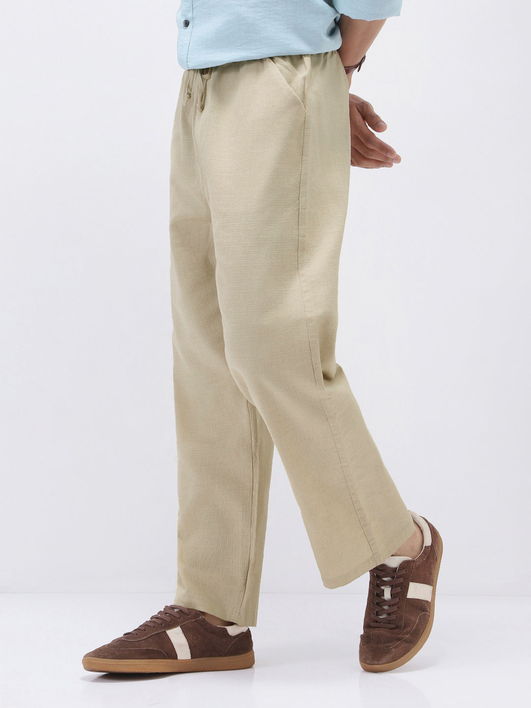 Men's Beige Loose Fit Solid Linen Blend Trousers Non-Stretchable