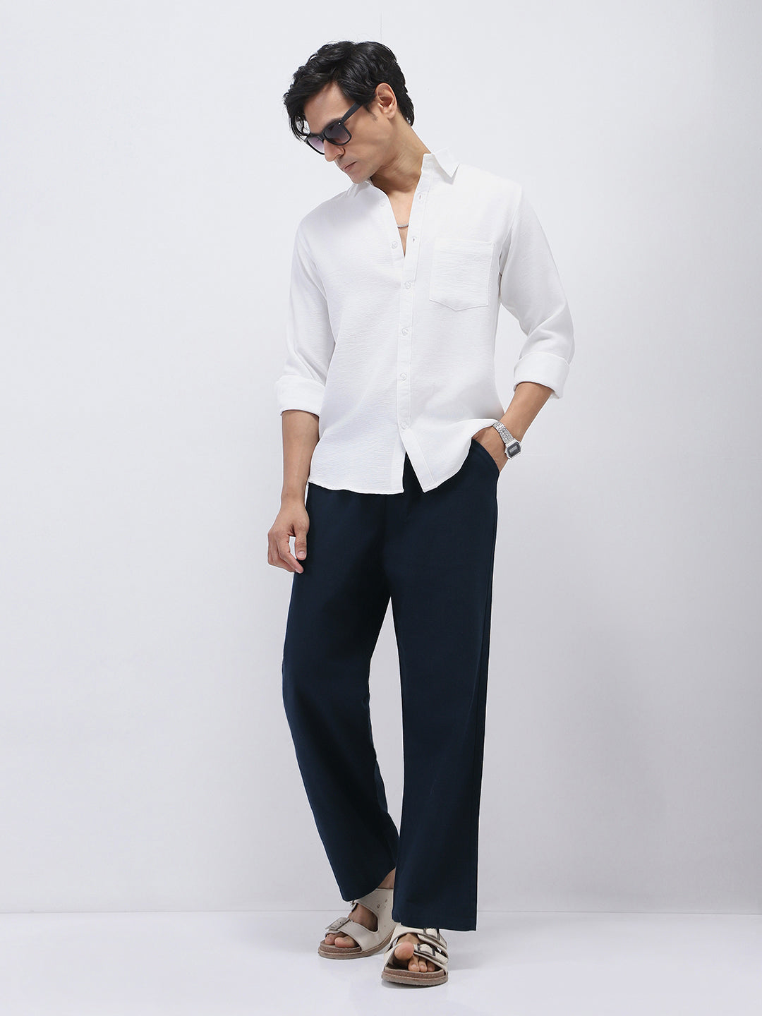 Men's Navy Loose Fit Solid Linen Blend Trousers Non-Stretchable