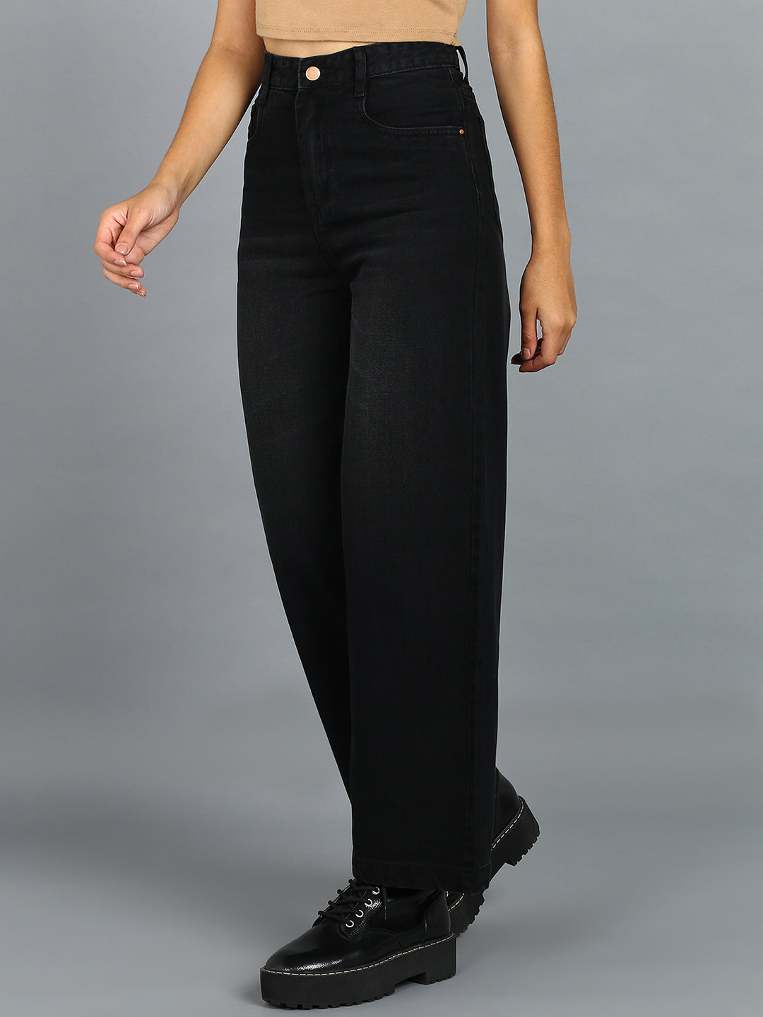 Women's Black Regular Fit Wide Leg Washed Jeans