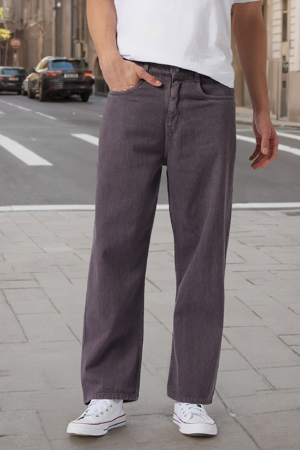 Baggy Jeans Are Back: The Comeback Story of Loose-Fit Denim This Summer
