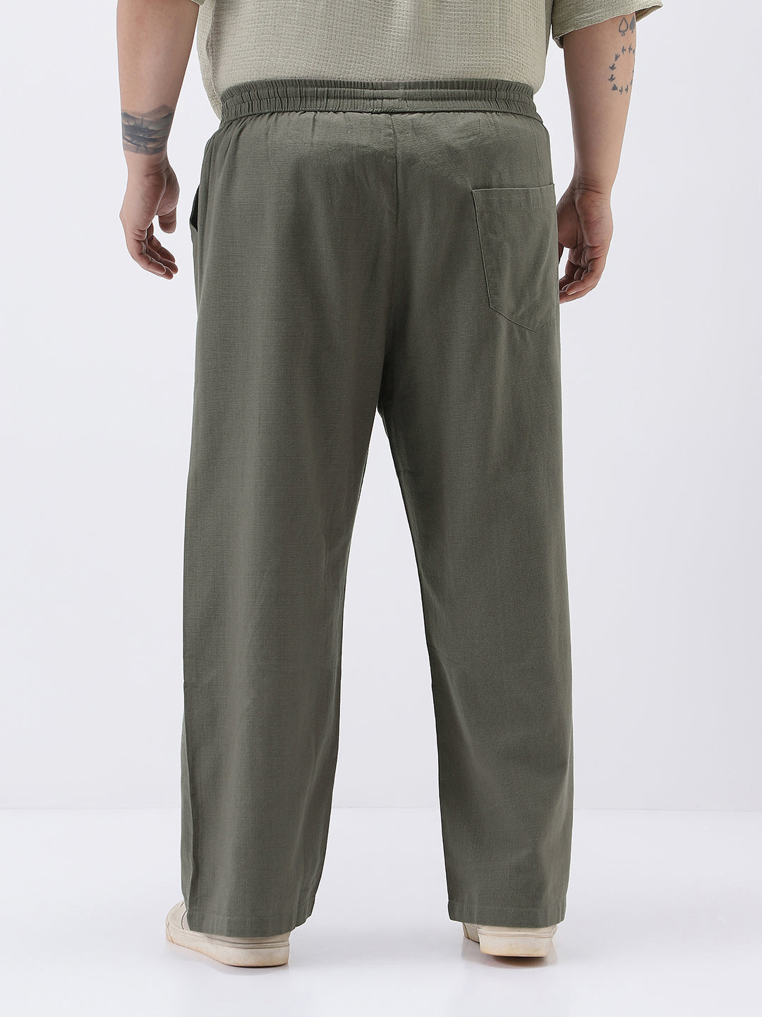 Plus Men's Dusty Grey Loose Fit Solid Linen Blend Trousers Non-Stretchable