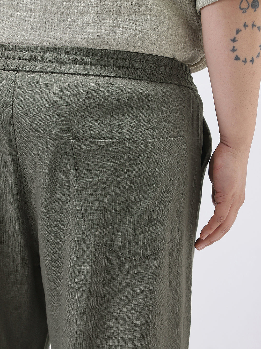 Plus Men's Dusty Grey Loose Fit Solid Linen Blend Trousers Non-Stretchable