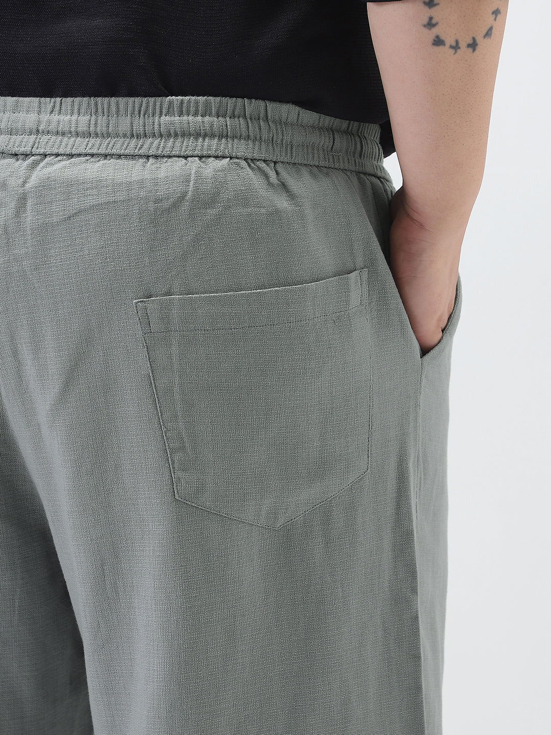 Plus Men's Grey Loose Fit Solid Linen Blend Trousers Non-Stretchable