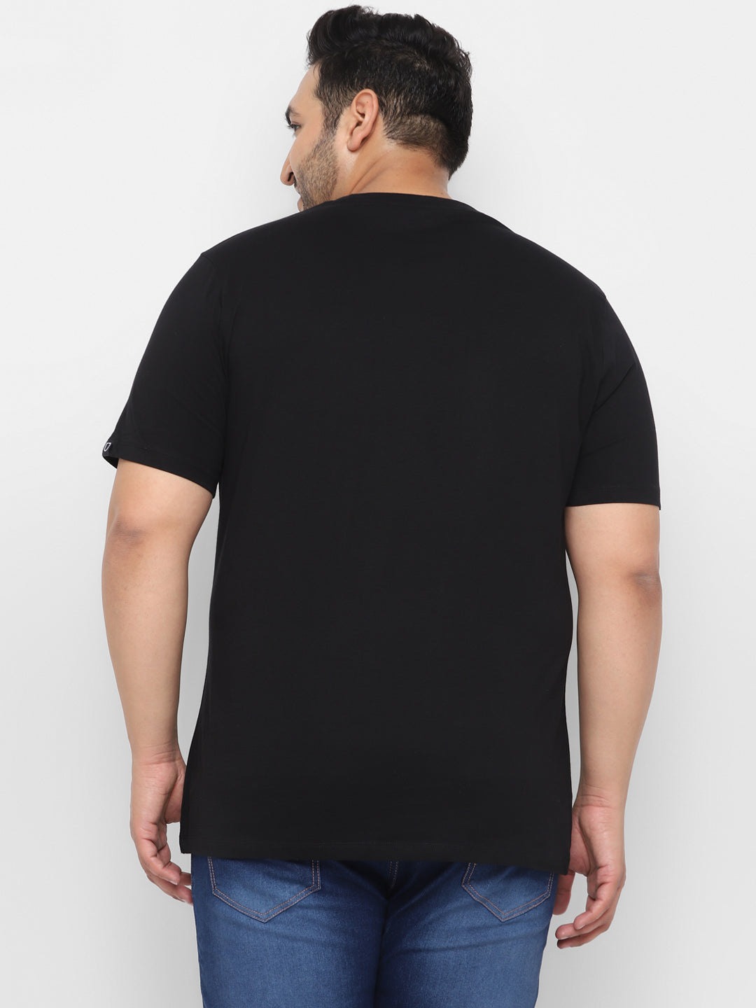 Plus Men's Black Solid Regular Fit Round Neck Cotton T-Shirt