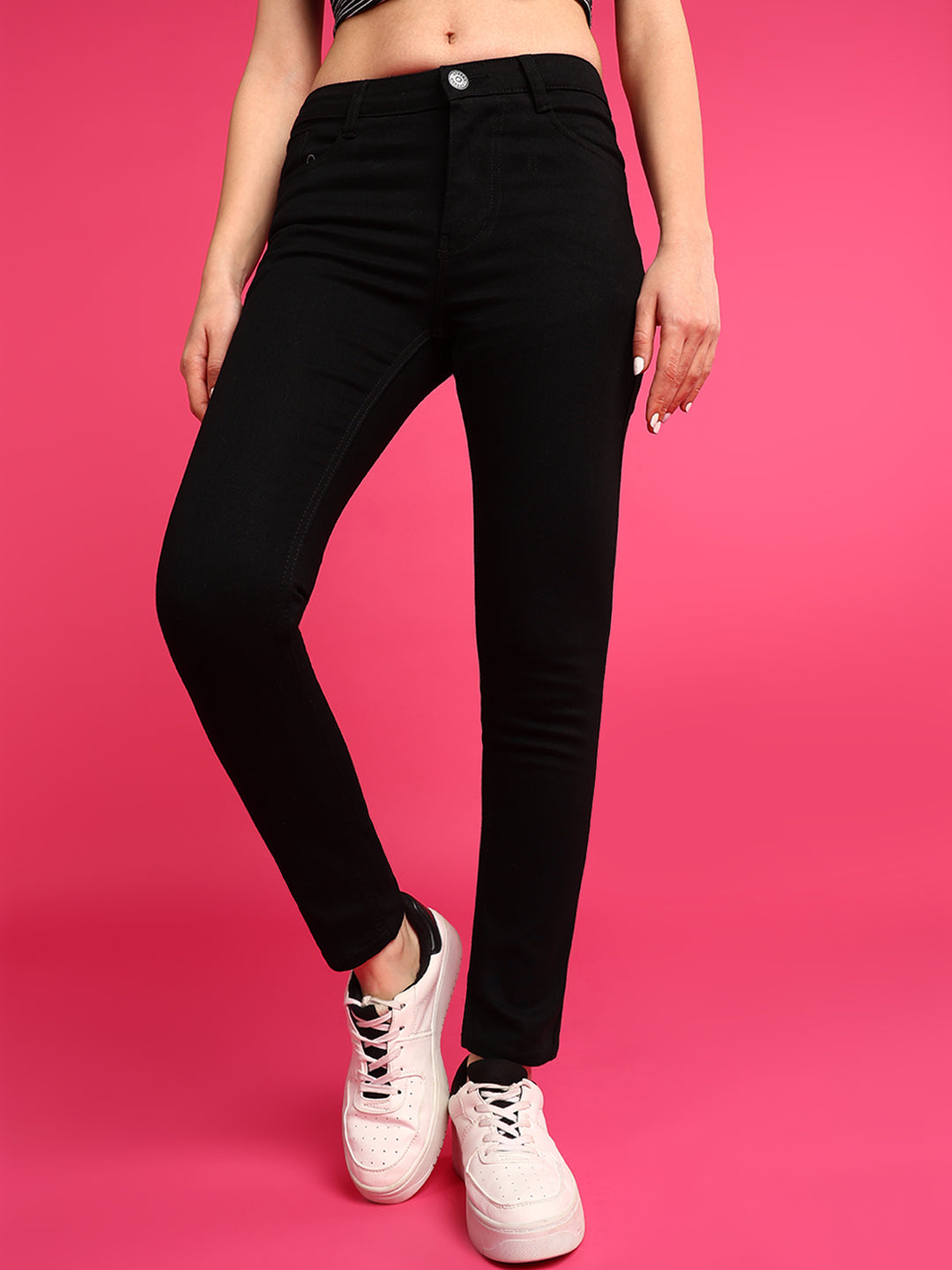 Women's Black Skinny Fit Solid Jeans