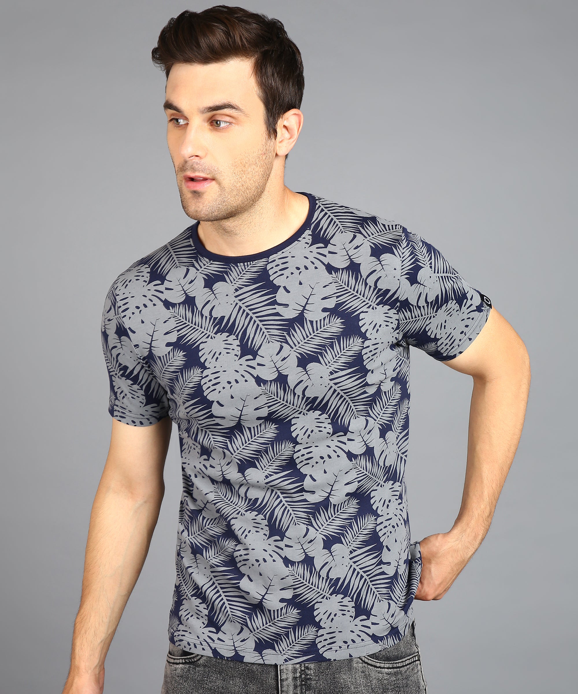 Urbano Fashion Men's Navy Blue Printed Round Neck Half Sleeve Slim Fit Cotton T-Shirt