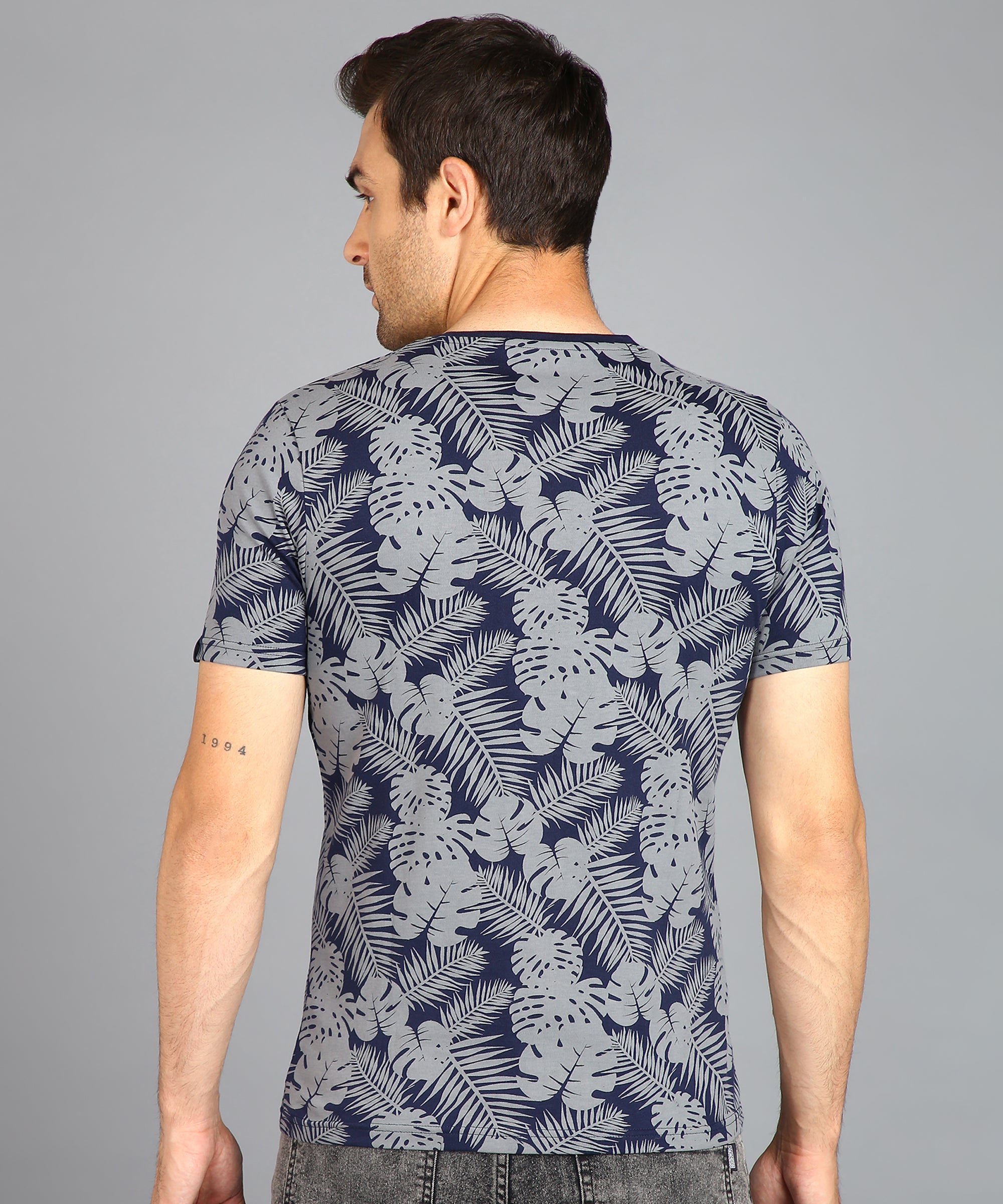 Urbano Fashion Men's Navy Blue Printed Round Neck Half Sleeve Slim Fit Cotton T-Shirt