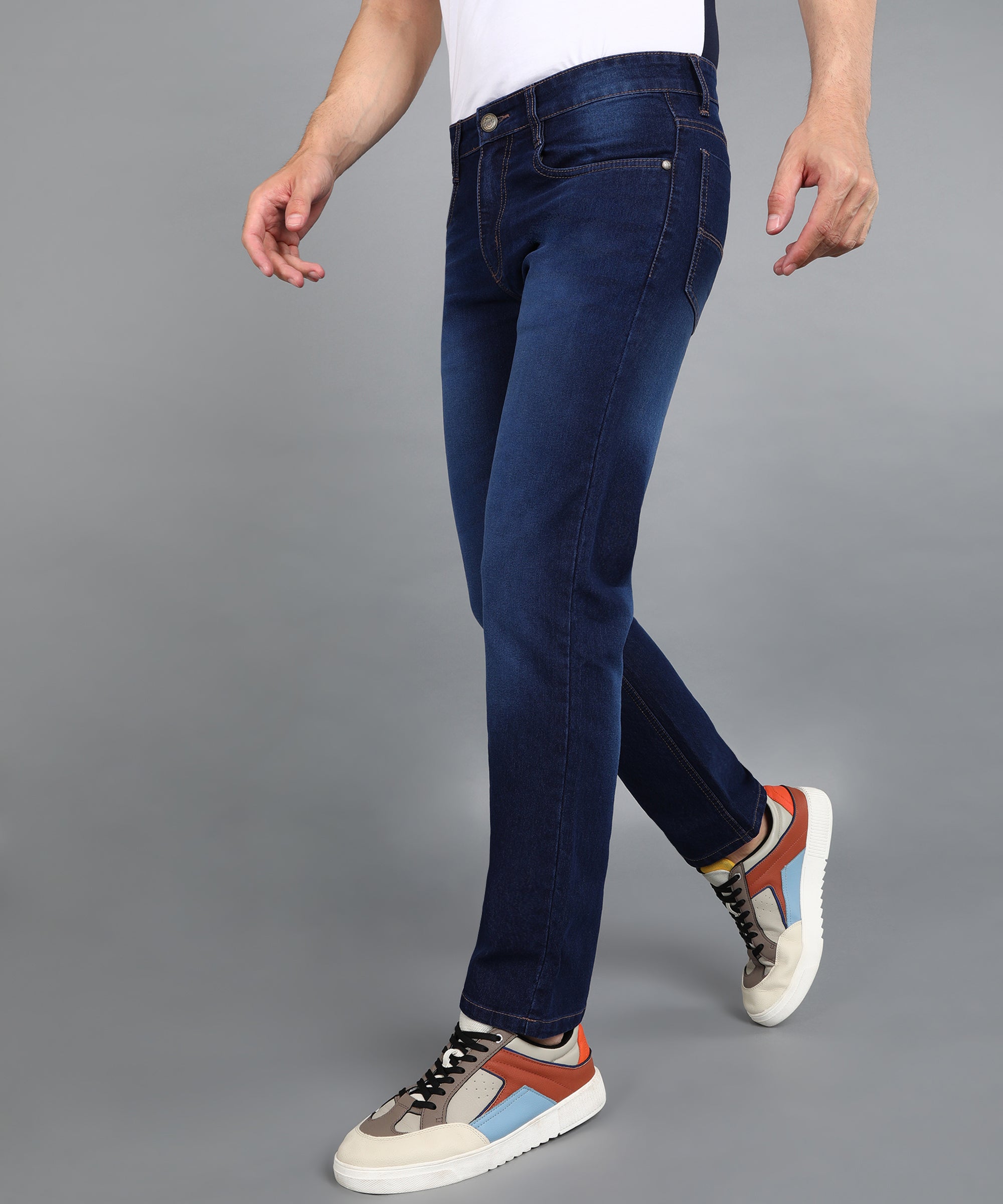 Men Dark Blue Regular Fit Washed Jeans Stretchable