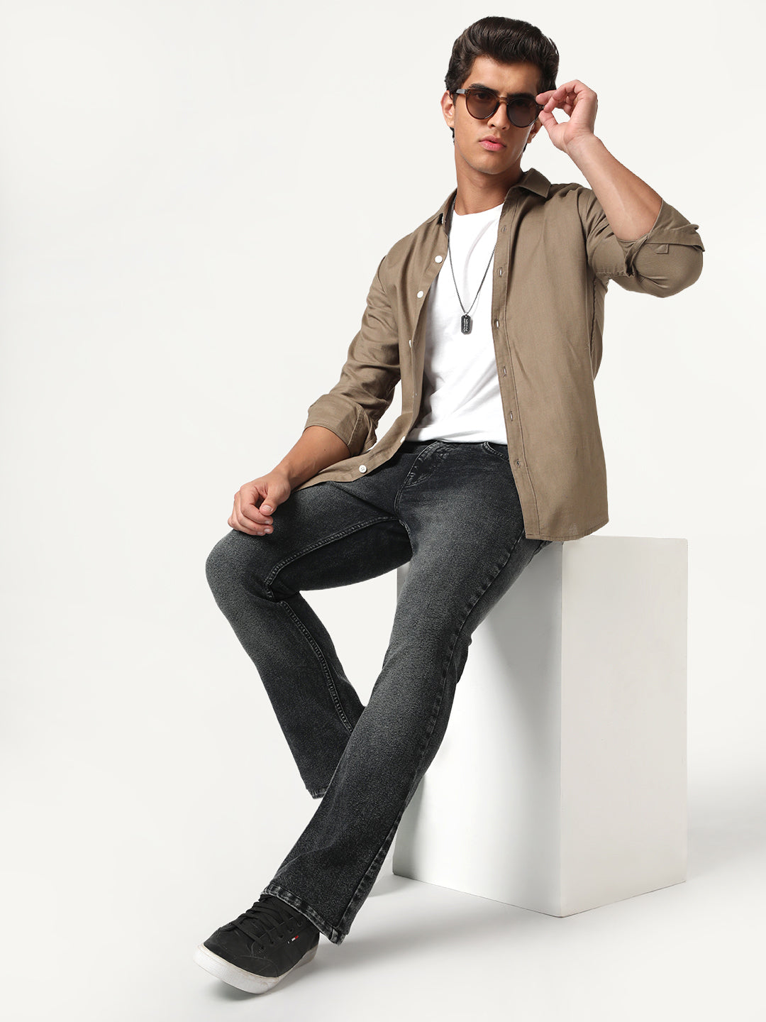 Men's Black Bootcut Fit Mid Rise Tinted Heavy Washed Jeans Stretchable