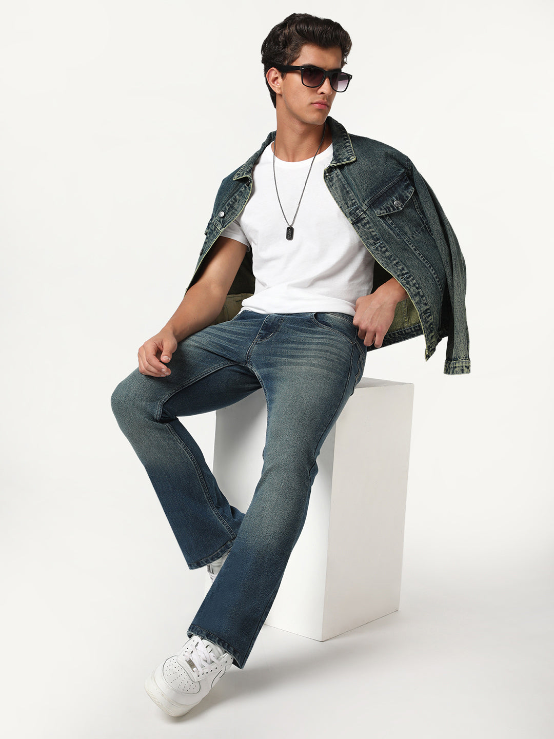 Men's Light Blue Bootcut Fit Mid Rise Heavy Washed Jeans Stretchable