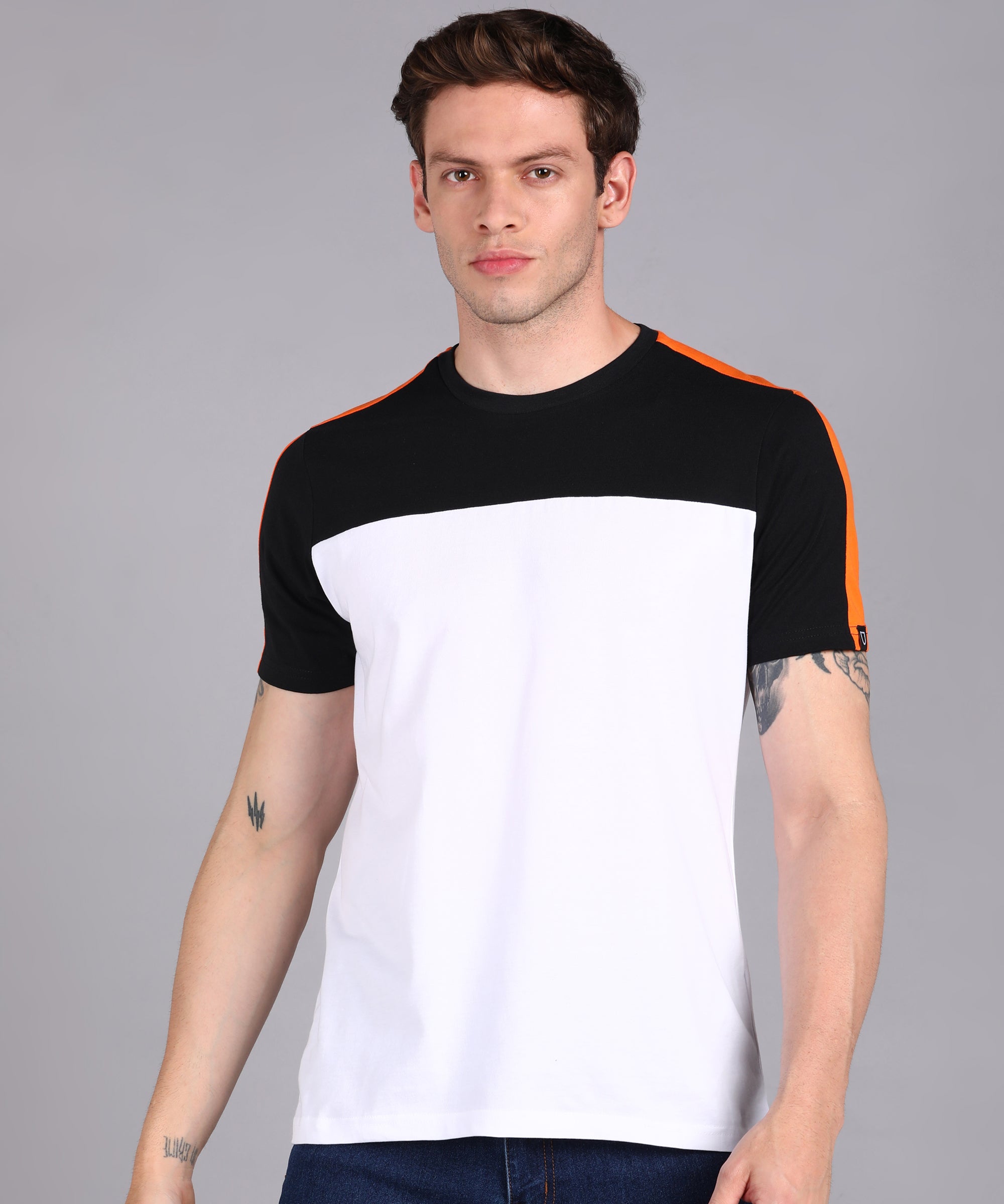 CB BLACK MAROON WHITE T-SHIRT