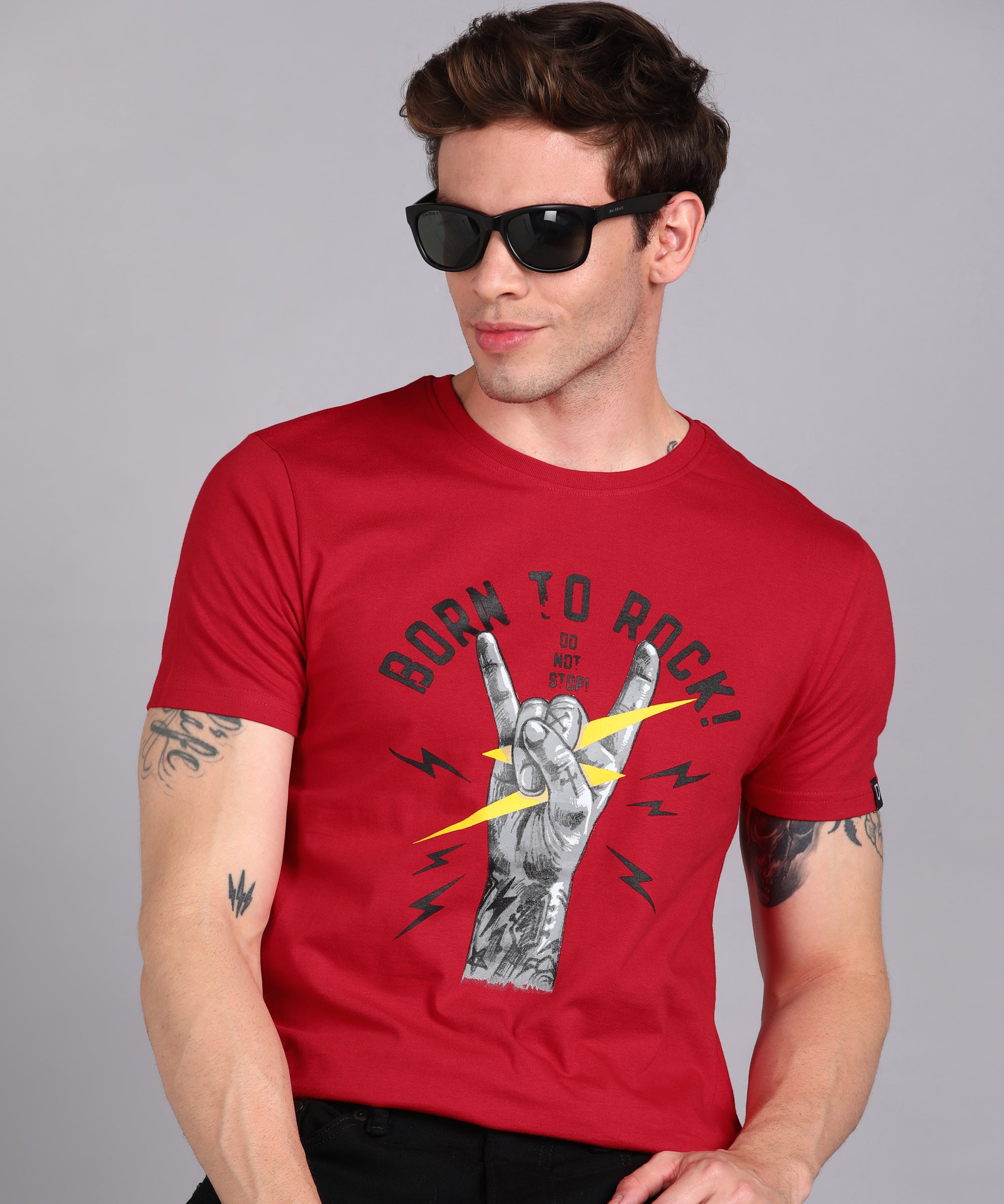 Men's Red Graphic Printed Round Neck Half Sleeve Slim Fit Cotton T-Shirt