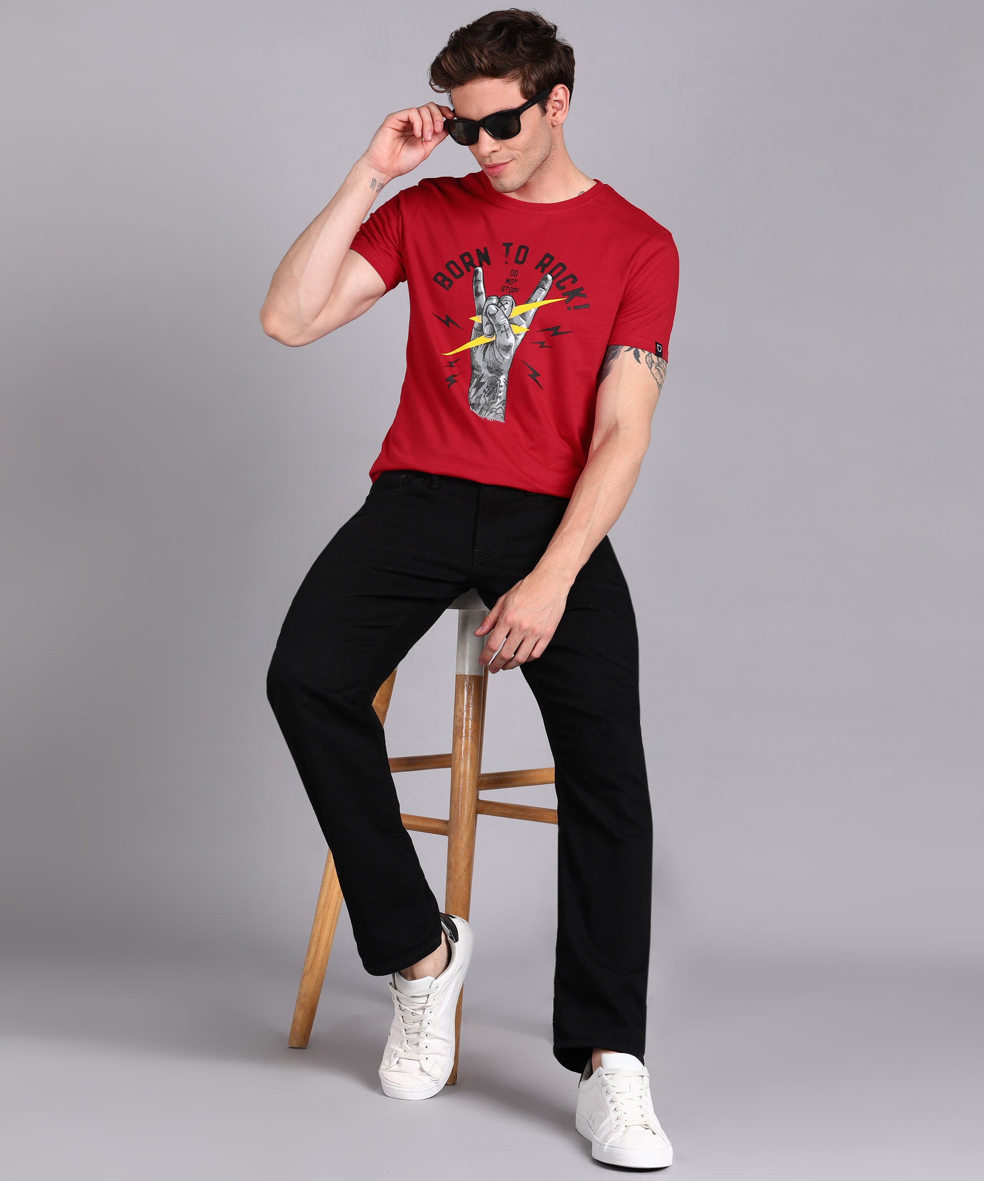 Men's Red Graphic Printed Round Neck Half Sleeve Slim Fit Cotton T-Shirt