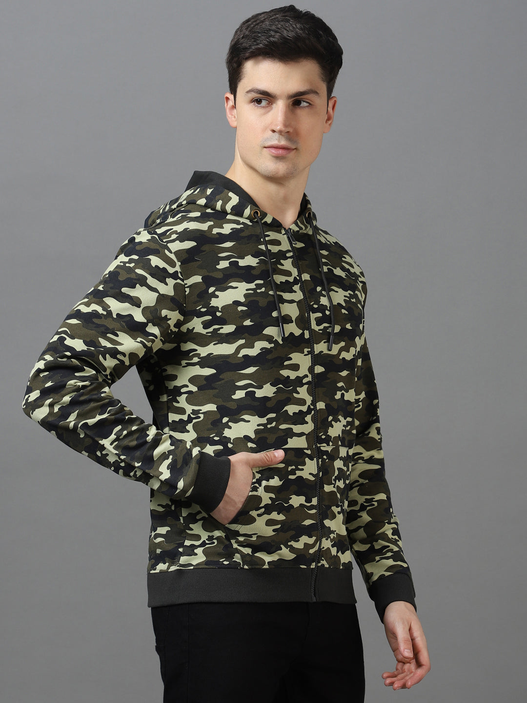 Men's Khaki Green Regular Fit Camouflage Printed Full Sleeve Casual Hooded Sweatshirt