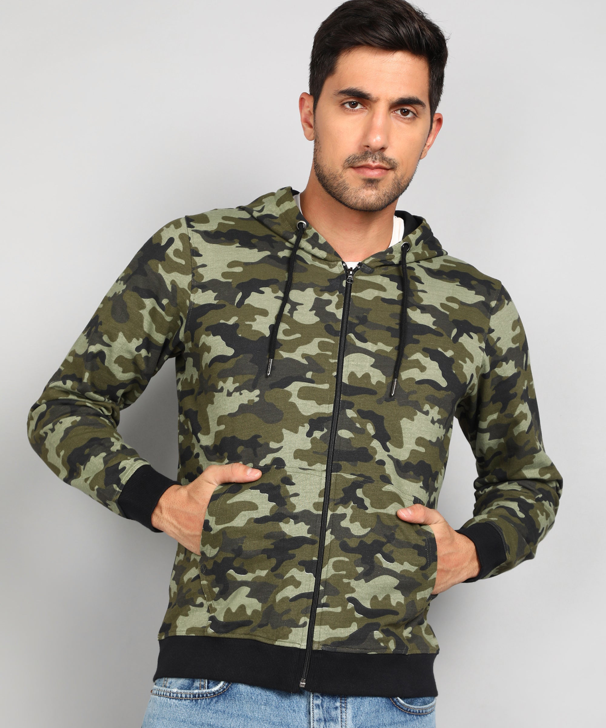 Men's Khaki Green Regular Fit Camouflage Printed Full Sleeve Casual Hooded Sweatshirt