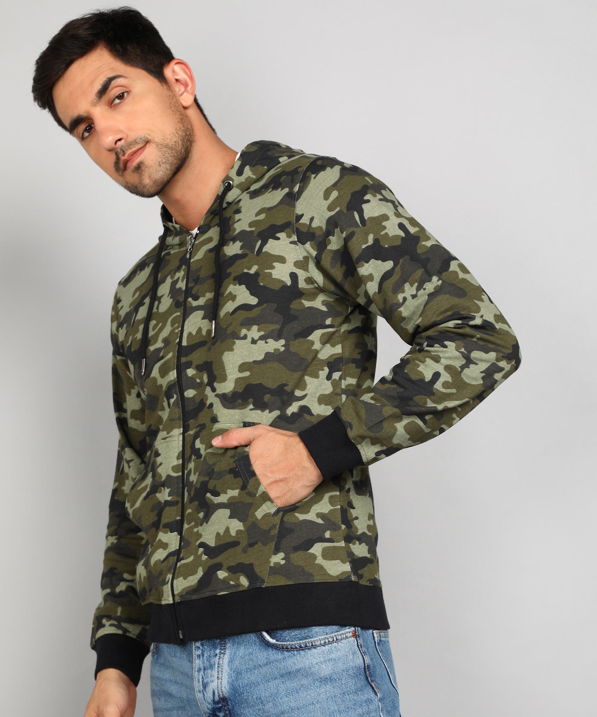Men's Khaki Green Regular Fit Camouflage Printed Full Sleeve Casual Hooded Sweatshirt