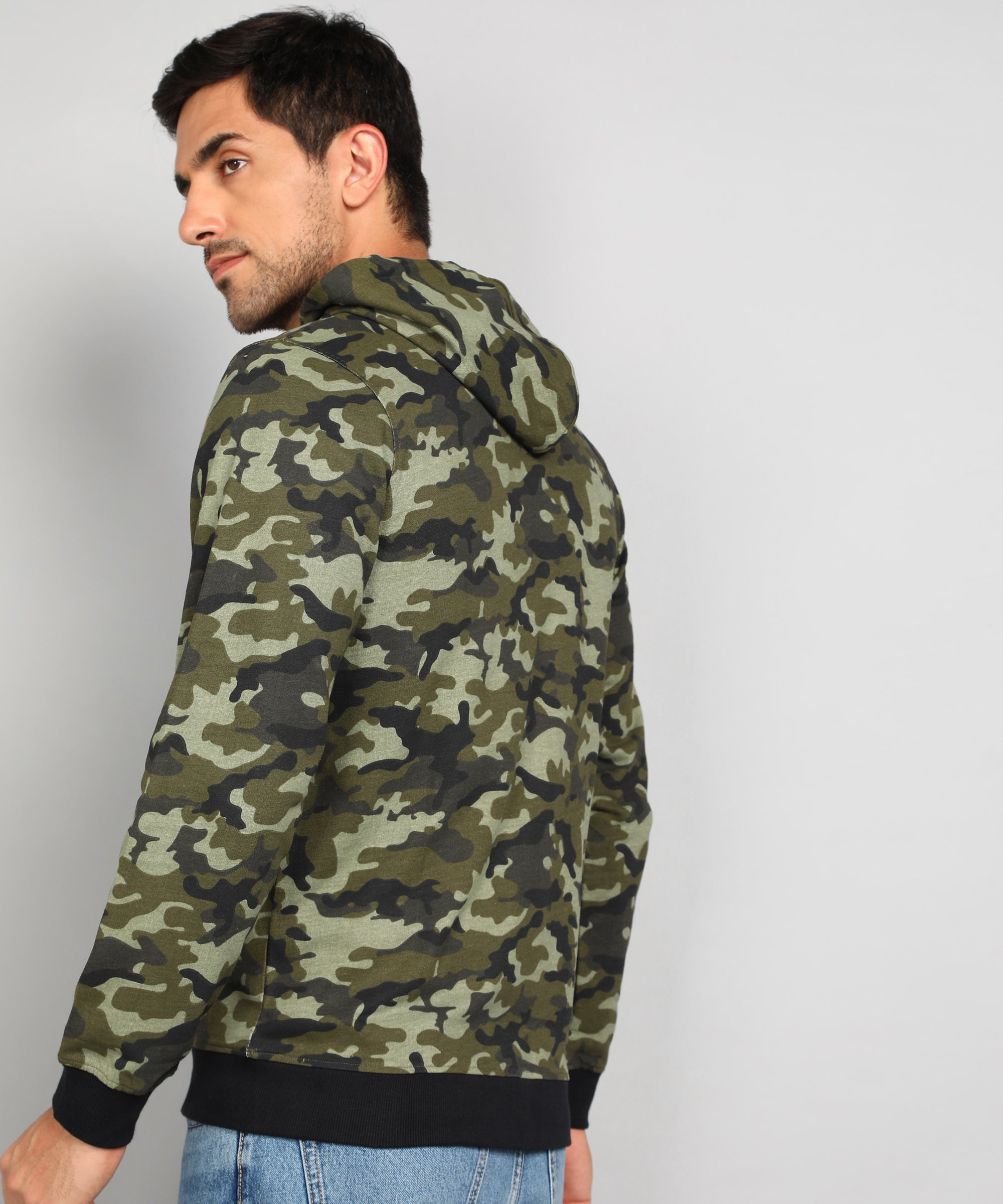 Men's Khaki Green Regular Fit Camouflage Printed Full Sleeve Casual Hooded Sweatshirt