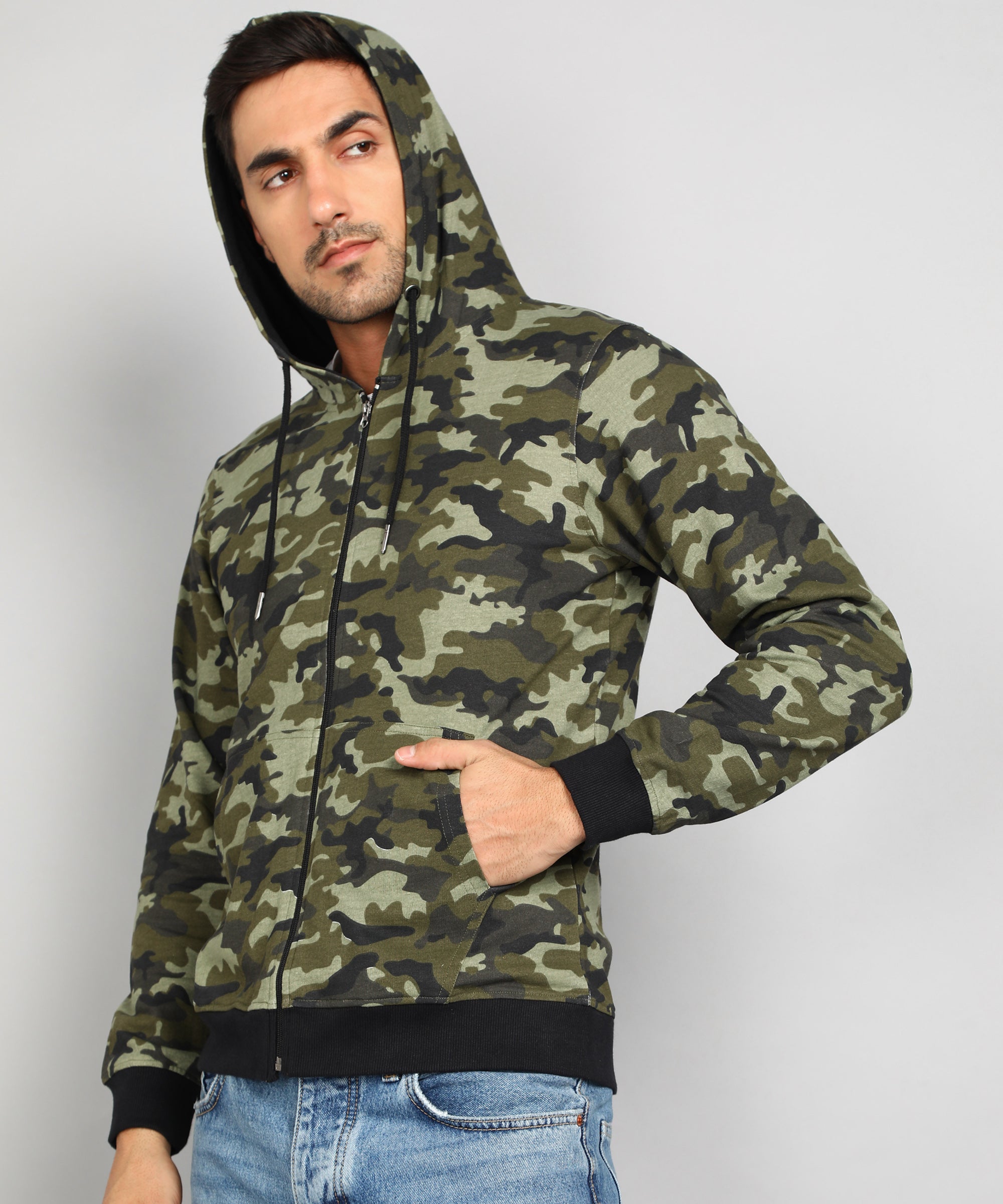 Men's Khaki Green Regular Fit Camouflage Printed Full Sleeve Casual Hooded Sweatshirt