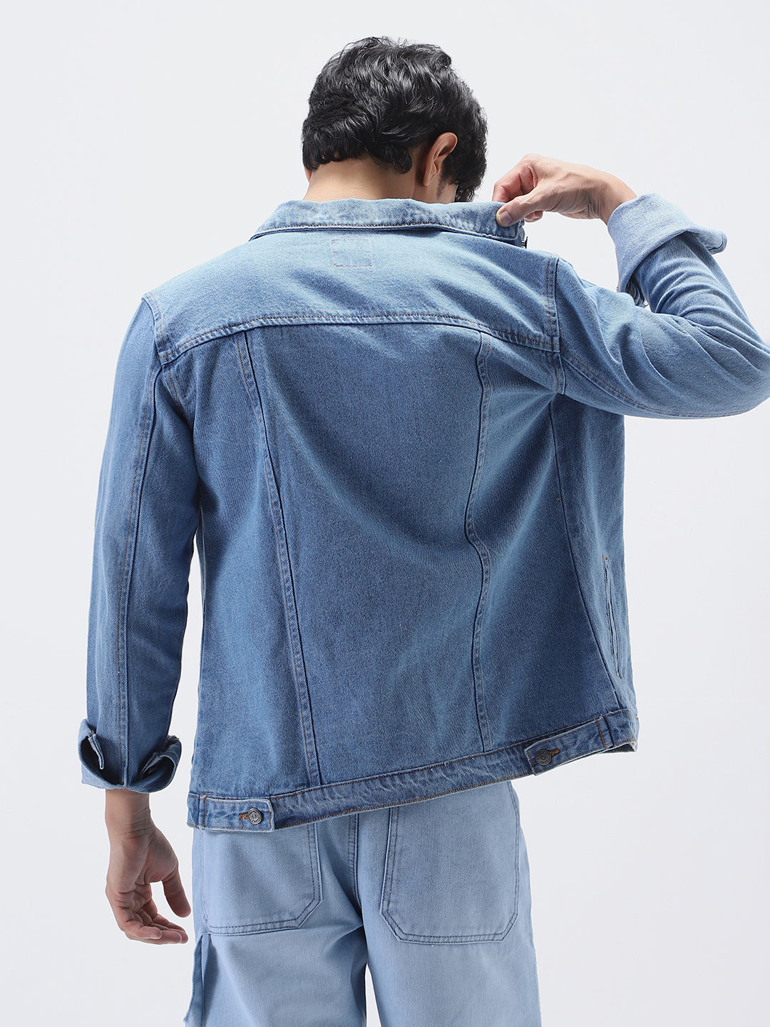 Men's Light Blue Solid Regular Fit Washed Full Sleeve Denim Jacket
