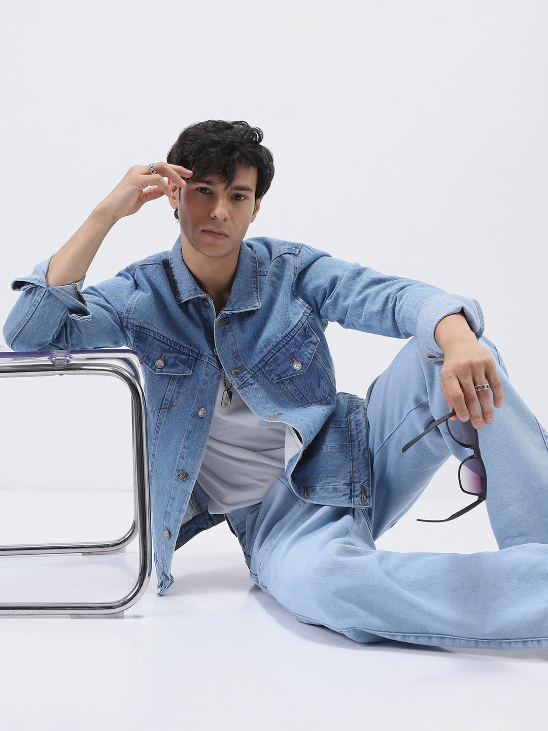 Men's Light Blue Solid Regular Fit Washed Full Sleeve Denim Jacket