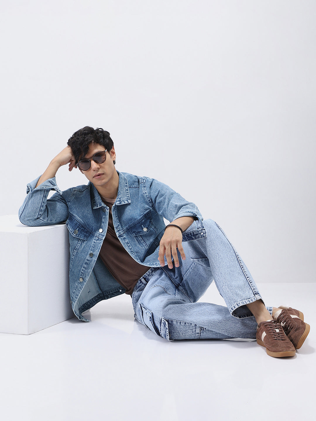 Men's Light Blue Regular Fit Washed Full Sleeve Denim Jacket