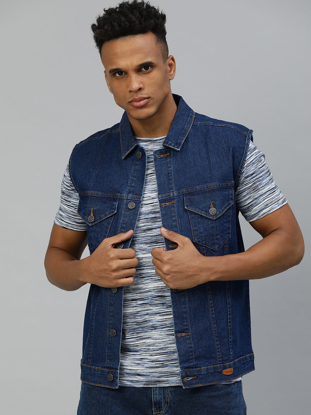 Urbano Fashion Men's Blue Regular Fit Washed Sleeveless Denim Jacket