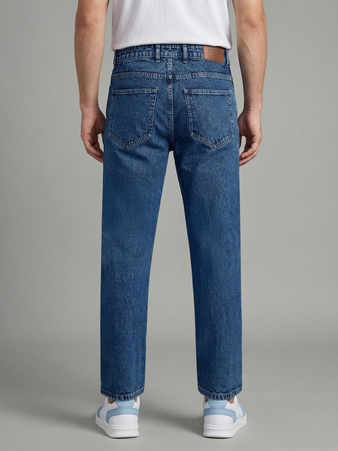 Men's Light Blue Relaxed Fit Washed Denim Jeans Non-Stretchable