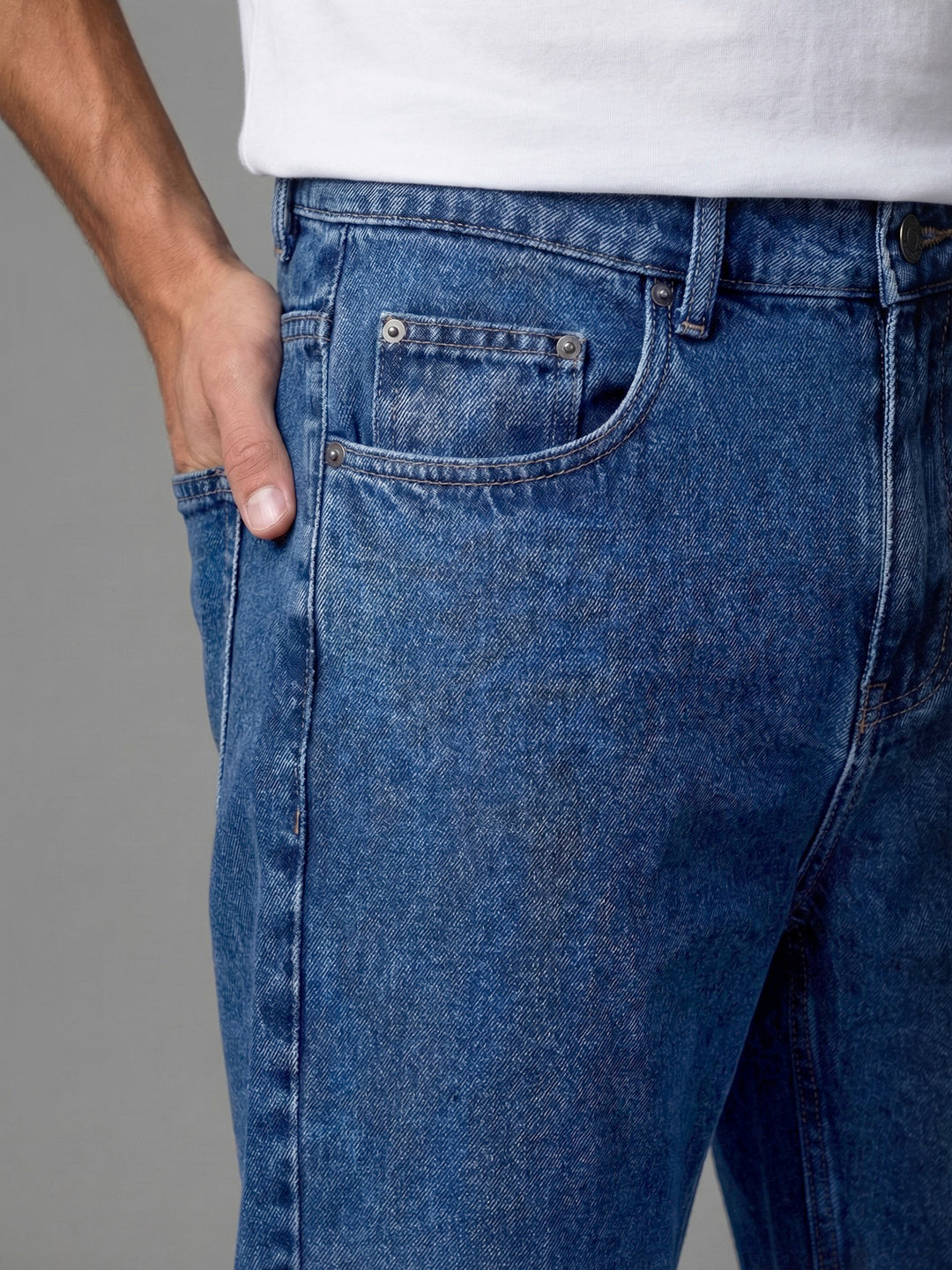 Men's Light Blue Relaxed Fit Washed Denim Jeans Non-Stretchable